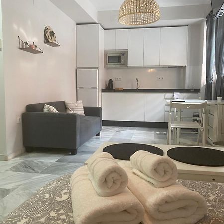 Ferienwohnung Quattro Triana En Salado Sevilla Exterior foto