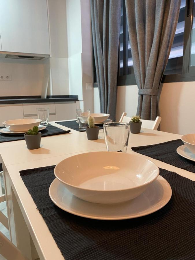 Ferienwohnung Quattro Triana En Salado Sevilla Exterior foto