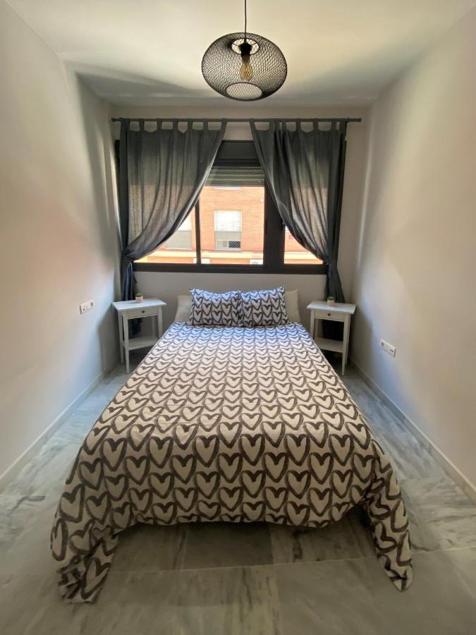 Ferienwohnung Quattro Triana En Salado Sevilla Exterior foto